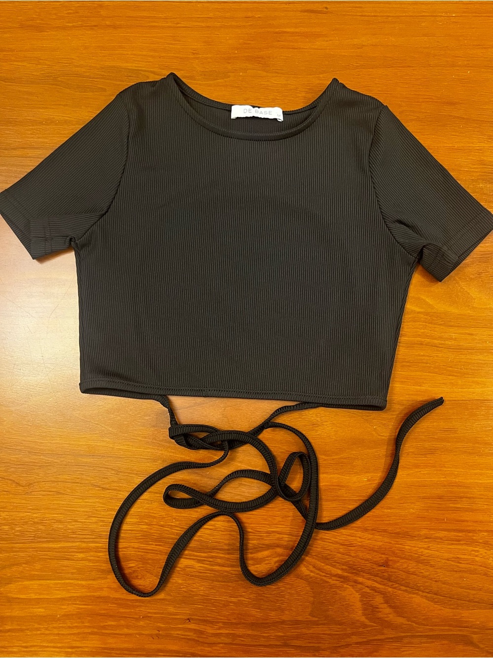 DE BASE Black Ribbed Open-Back Crop Top with Waist Ties – Size M